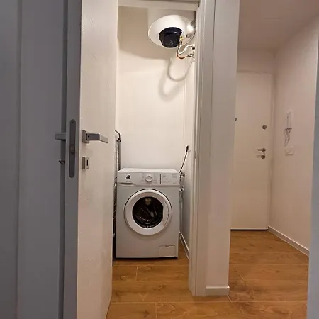 Cavour Loft - Modern House Apartamento Bari