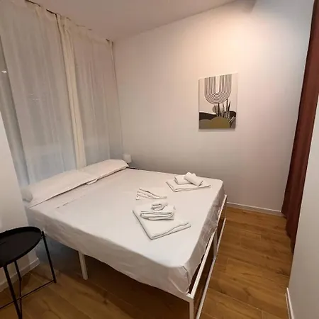 Cavour Loft - Modern House Apartamento Bari
