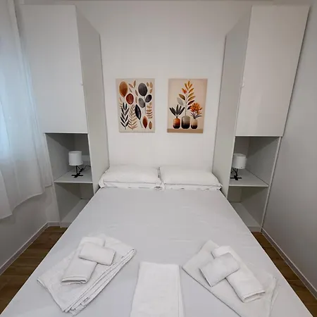 Cavour Loft - Modern House Bari