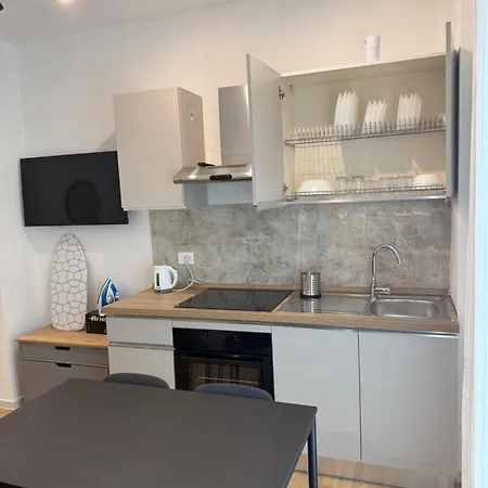 Cavour Loft - Modern House Apartamento Bari
